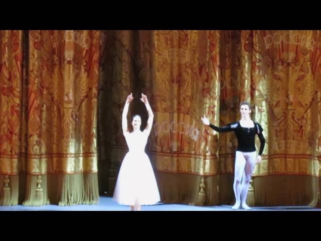 2016 Giselle ballet at Bolshoi in Moscow Russia - Final Bow
