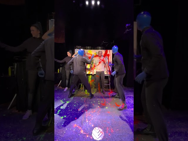 POV: I got painted by the Blue Man Group on stage! 🎨 🖼️