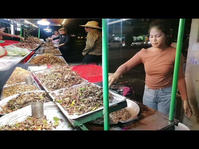 The BEST COOKING EXOTIC FOOD AND FRIED CRICKET RECIPE & COOKING LIFE | Cambodian Street Food 2022