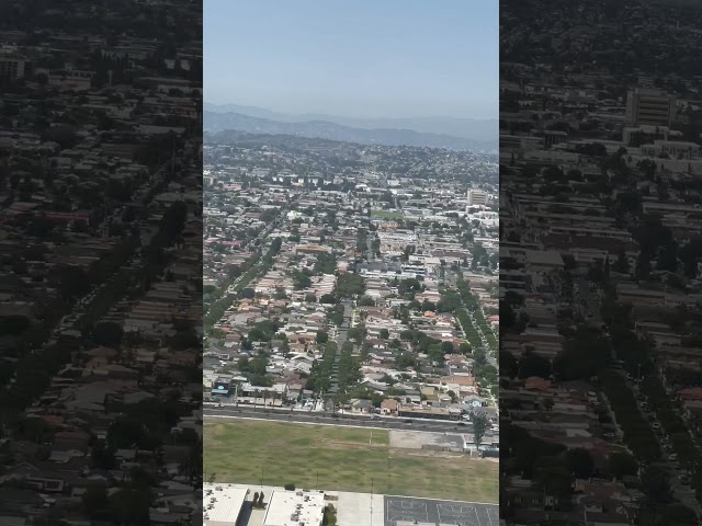 LAX Airport Landing (3:00 PM, Sunny Weather, Boeing 737 Max)