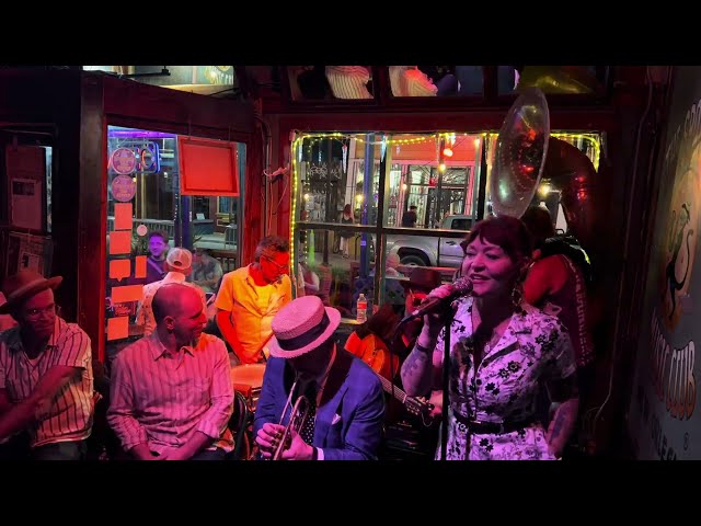 YOUNG WOMAN'S BLUES (Bessie Smith) - Meschiya Lake & the Lil Big Horns @ Spotted Cat