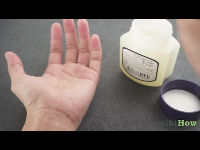 Come Rimuovere la Colla dalle Mani