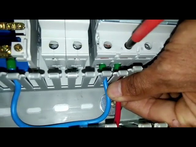 تثبيت لوحة التوزيع الكهربائية بسهولة (Installer facilement un tableau électrique de répartition (P 2