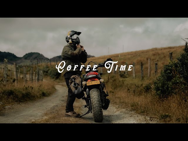 Coffee time / Scrambler Ducati / short film Fujifilm XT4