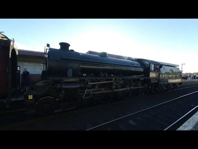 Steam engines 44871 and 1264 at Girvan in Scotland on 2019-05-02 at 1908 in VR180