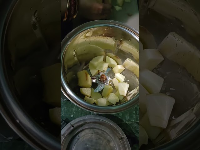 🍹 Apple milkshake recipe🍹|#shorts |#How to make apple milkshake at home...🍎🍎🍹