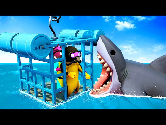 Shark Cage Dive Ends in DISASTER - Gang Beasts (Funny Moments)