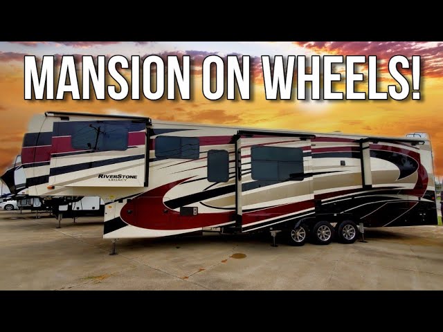 This Riverstone Legacy fifth wheel will BLOW YOU AWAY! 39FKTH