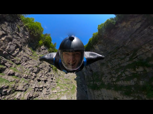 Wingsuit BASE Jump Flying "The Crack" in Switzerland | Immersive 360 VR