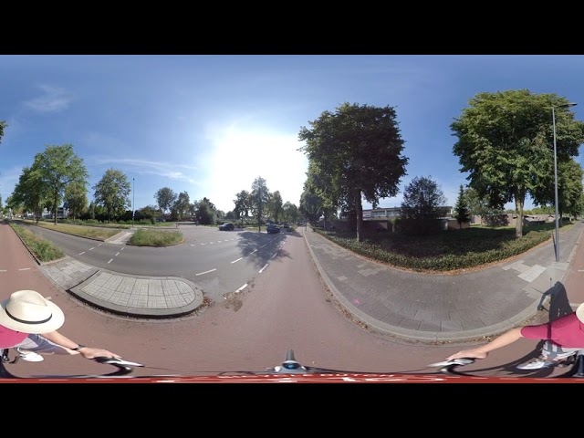 Riding on a roundabout in 360 degrees (2)