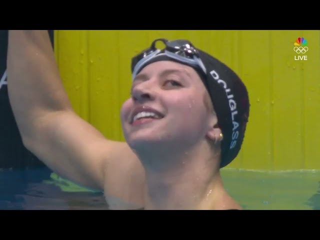 Kate Douglass leads women's 4x100m freestyle relay | U.S. Olympic Swimming Trials presented by Lilly