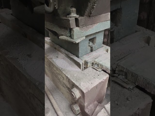Making refractory bricks by machine