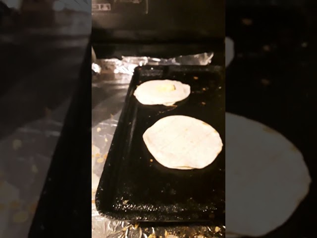 how to make quesadillas