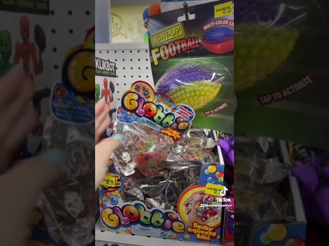 Visiting Five Below EVERY DAY: Day 1! Fidget hunting!