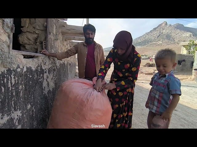 "Daily life in the nomads: together with Amin"
