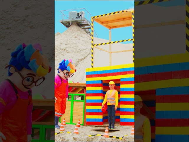 🦺 Les enfants construisent une tour géante en lego 🚦 Jouets pour enfants #shorts
