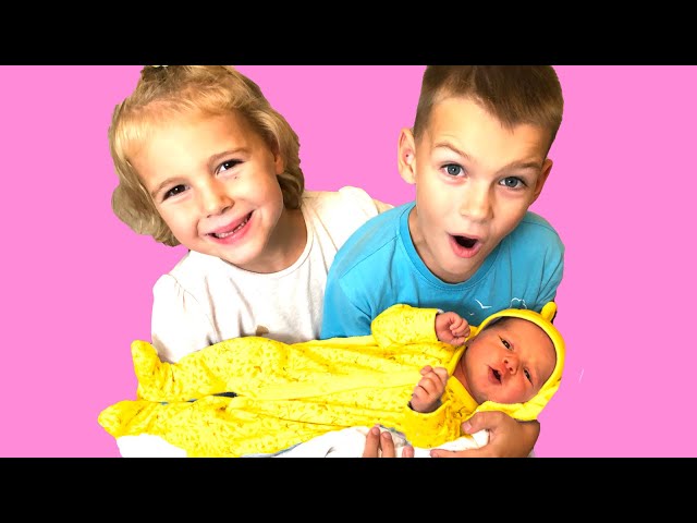 Vania, Mania and their Little SISTER NEW BORN baby Kids Pretend play with cleaning toys