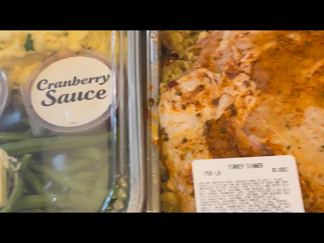 Costco’s pre made Thanksgiving Dinner as low as $28 made Simple feeds 2-3 adults 🦃 Full Video👇2021