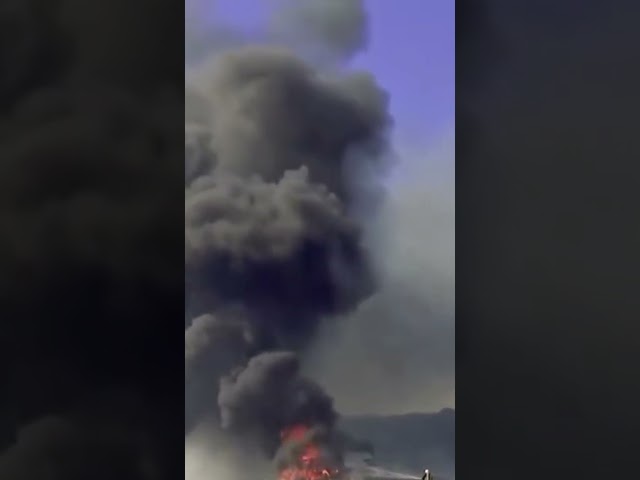 Es brannte ein Trecker mit Anhänger auf einem Feld 7
