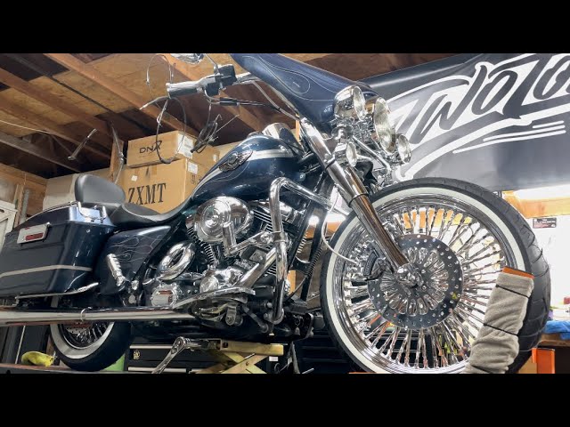 100th Anniversary Harley-Davidson Road King, 21inch front and 16inch rear install
