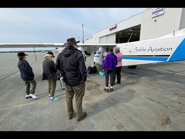 360-Degree - Loading the Plane for Sable Island