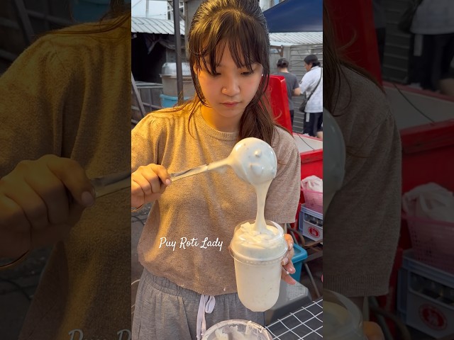 Cute little girl makes Oreo sticky milk menu. - Thai Street Food #shorts