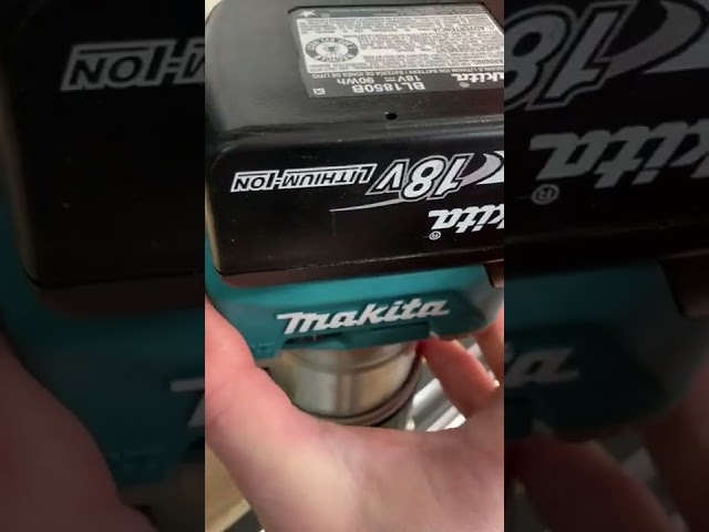 Getting the Makita Router ready for review! - Ultimatetoolreviews.com