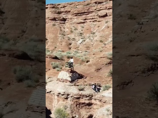 40ft Canyon Gap, drone shot