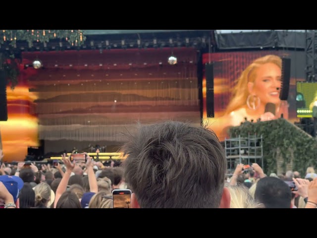 Adele - Hello // live @ BST Hyde Park 02/07/2022