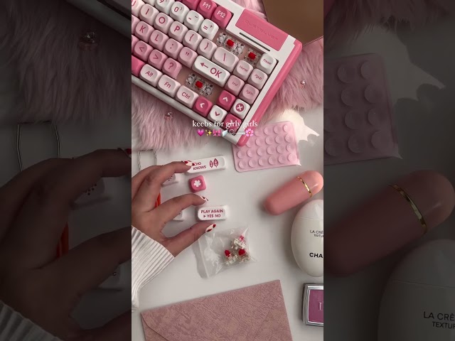 It’s for the girls. This sakura mechanical keyboard from #dustsilverkeyboard
