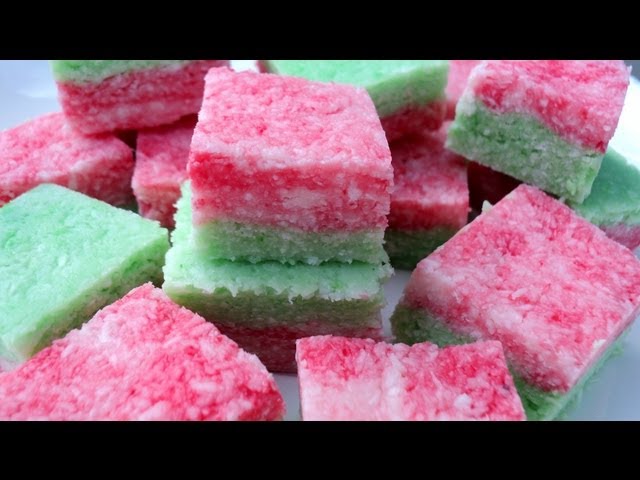 How To Make Homemade Christmas Ice Treats With Only 4 Ingredients