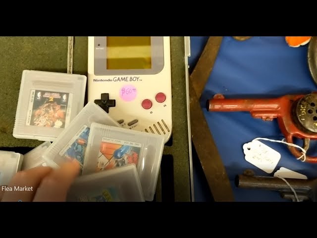 Video Games & Camera Scores at an Antique Show! Gameboy Set, Fire emblem 3DS, Folklore & More!