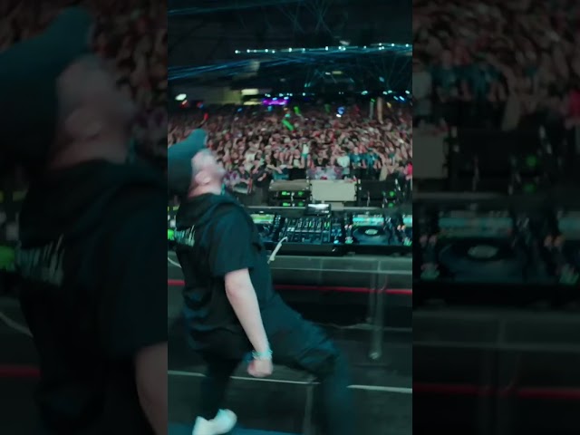 Ray Volpe rinsing "SEE YOU DROP" live @ Thunderdome 🤖 #shorts