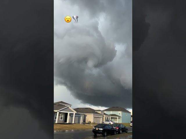 Wicked cloud formation on Chaffe Rd on Jacksonville’s Westside during Sunday’s severe weather.