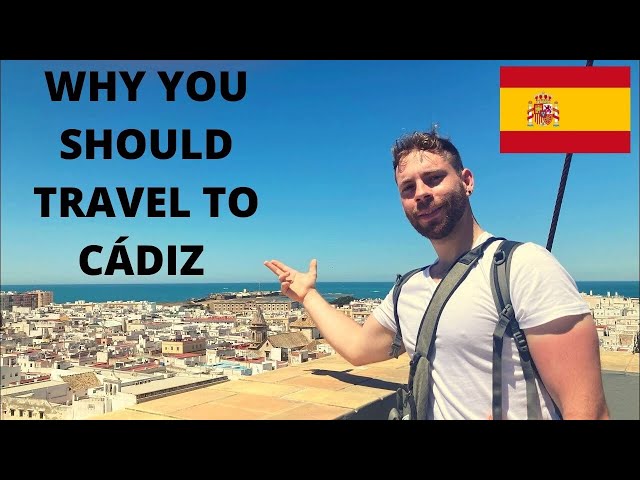 Exploring Cádiz (Spain) Old Town | Incredible History, Beaches & Architecture