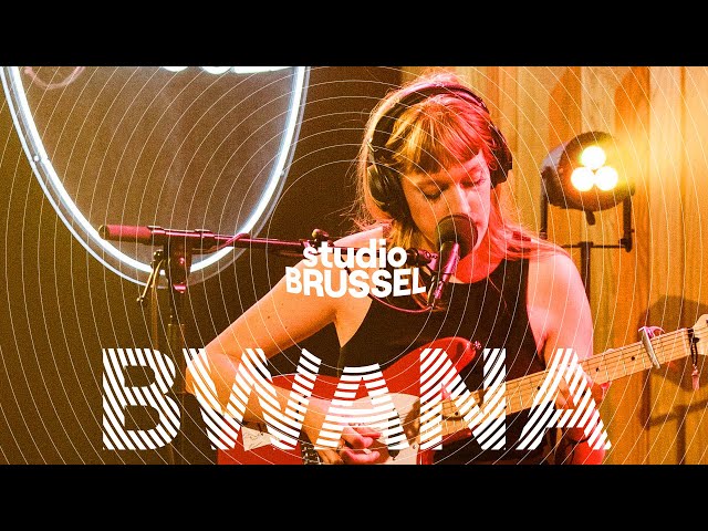 BWANA — Lonely Happy | Studio Brussel LIVE LIVE
