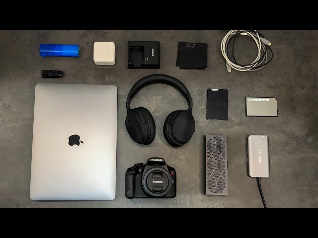 What’s In My Tech/Travel Bag 2021