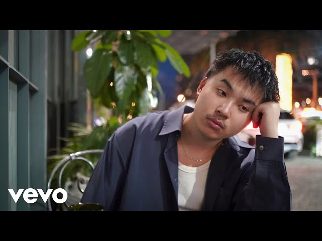 Keenan Te - All In My Head (Official Lyric Video)