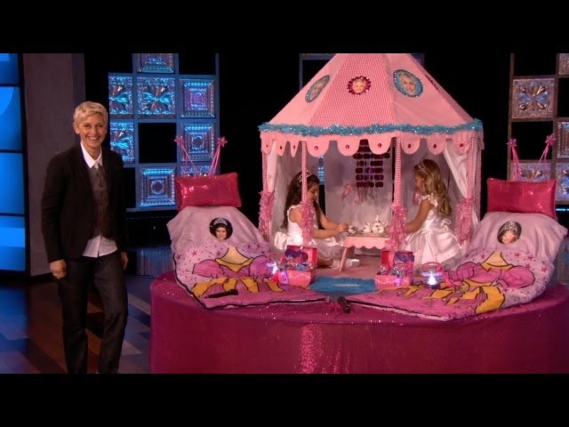Exclusive! Sophia Grace & Rosie with Their Gift!