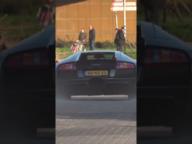 Lovely Sounding Lamborghini Murcielago 6.2 V12 with Straight Pipes Exhaust!