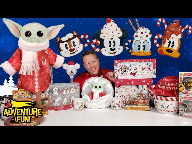 The Mandalorian Baby Yoda Grogu Christmas - Disneyland’s Holiday Decorations AdventureFun review!