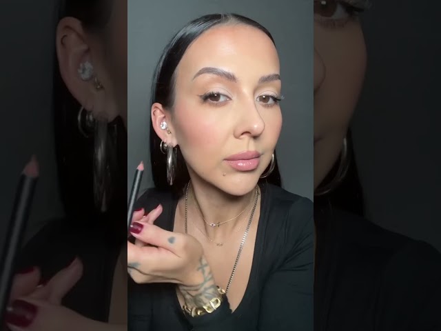 How to get one of my signature Eye Makeup looks 🙋🏻‍♀️