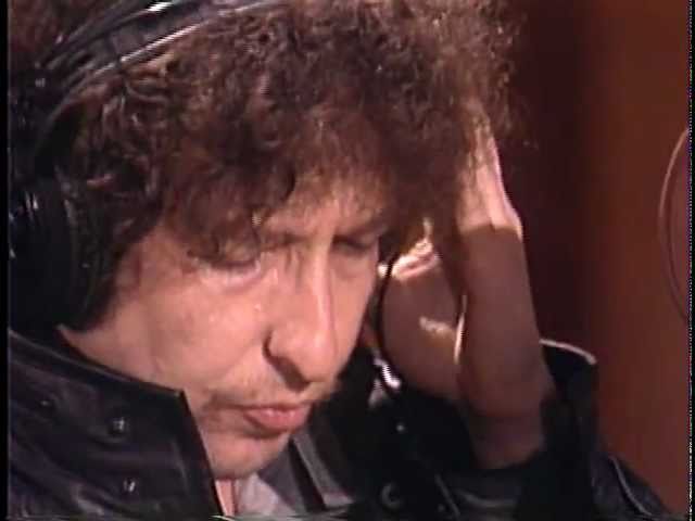 Bob Dylan Rehearses "We Are The World"