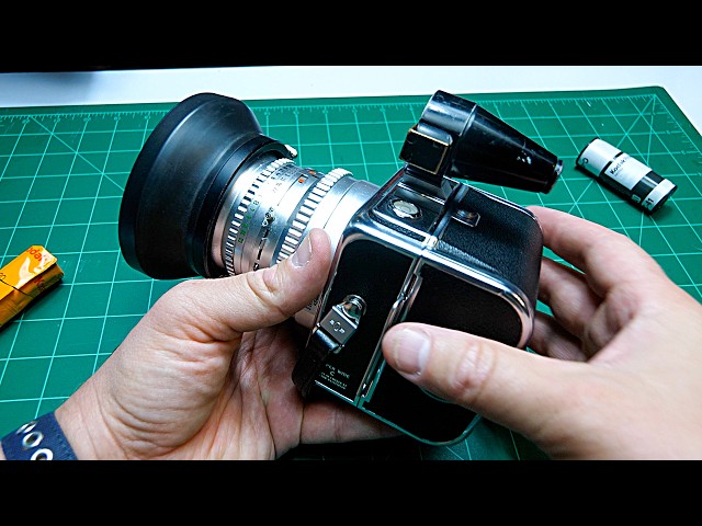 How to Load a Hasselblad SWC Film Camera (Super Wide Film Camera) - Smarter Every Day 2