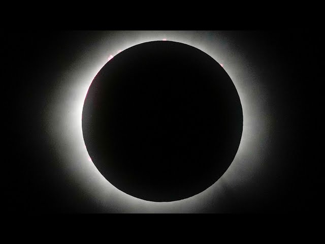 2024 TOTAL SOLAR ECLIPSE | Mexico witnesses celestial phenomenon