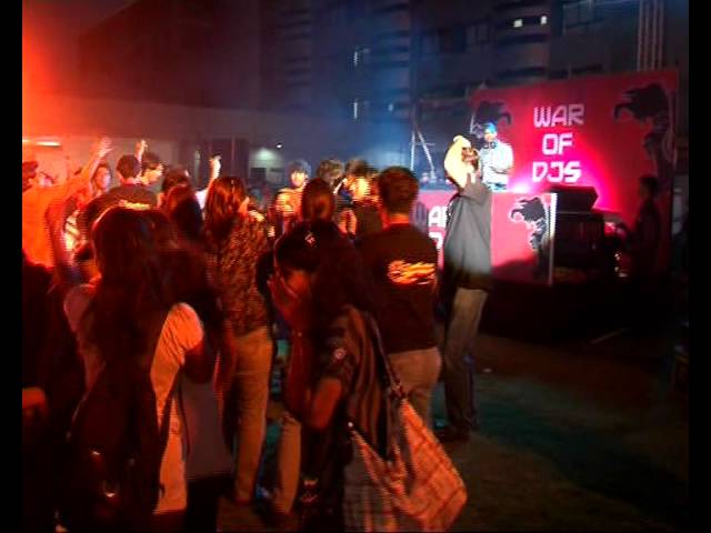 War of DJs -2011-DSK   SUPINFOMANIA Pune-Winning Set  By Jigyesh Mehta.avi