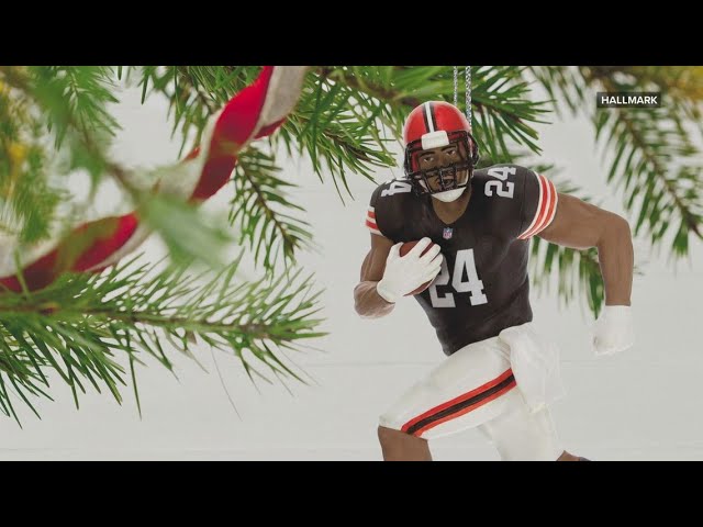 Cleveland Browns star Nick Chubb featured in Hallmark Christmas ornament