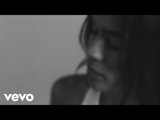 Ama Lou - Trust Nobody (Official Music Video)