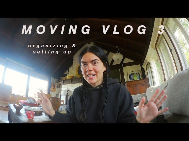 Organizing, Decorating, & early days apartment tour: MOVING VLOG 3