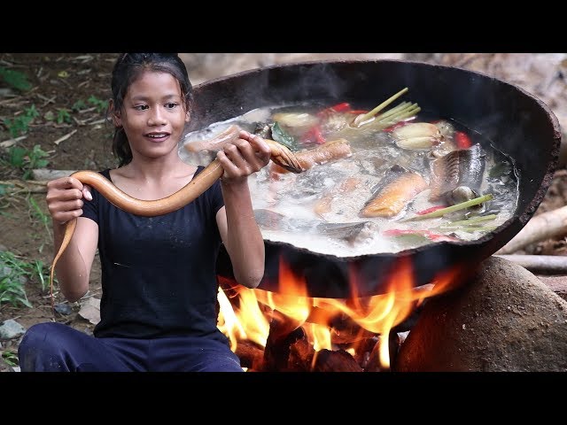 Catching Eel to Cook for Eating delicious - Cooking Eel soup recipe Taste delicious ep 27